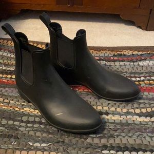 Mossimo Chelsea rain boots